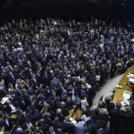 Senado avalia ampliar número de deputados no Brasil